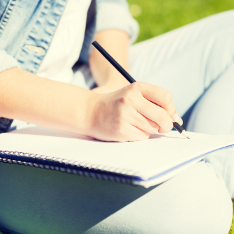 Antal Publikáció és Képzés