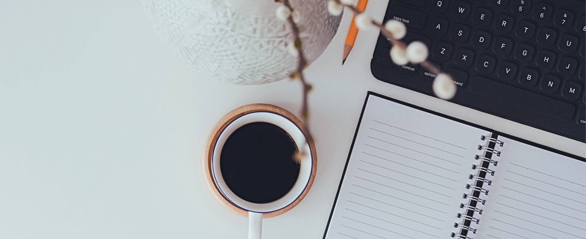 Antal Publikáció és Képzés